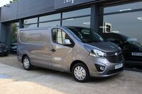 VAUXHALL VIVARO