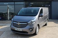 VAUXHALL VIVARO